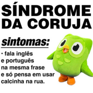 coruja ao lado de texto exemplificando tendências de design 2024